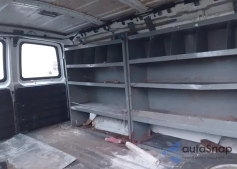 2005 Chevrolet Express из США, поврежденный, VIN 1GCFG15X351127733